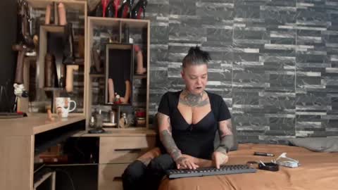 Mistress Mirybossy online show from 12, 1, 2025