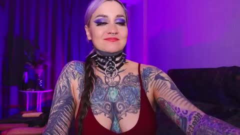 Snapshot of mistressdarksindel chatting on 15, 12, 2025 mistressdarksindel online show from 15, 12, 2025