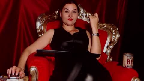 Mistress Fabiola   online show from 27, 4, 2026
