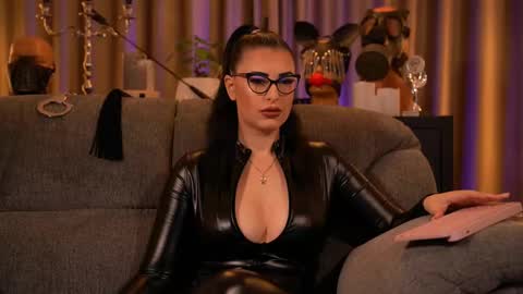 Mistress Kelly online show from 28, 9, 2025