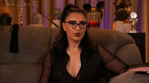 Mistress Kelly online show from 1, 11, 2025