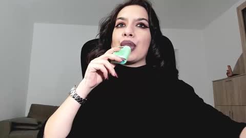 YourGoddessM online show from 6, 12, 2024