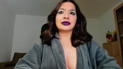 Snapshot of mistressmichelle5 chatting on 3, 5, 2026 YourGoddessM online show from 3, 5, 2026