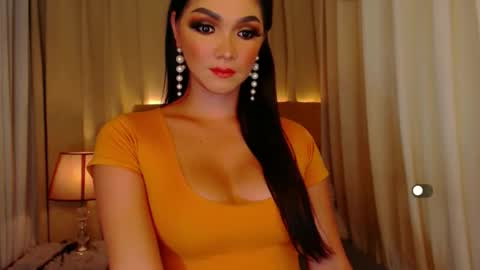 Leah online show from 10, 4, 2026