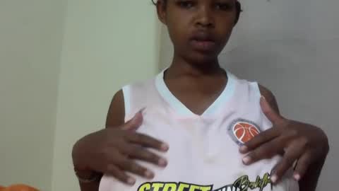 Snapshot of misty_shee chatting on 27, 6, 2026 misty_shee online show from 27, 6, 2026
