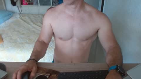 Snapshot of mitcheli chatting on 25, 2, 2025 Onlyfans  online show from 25, 2, 2025