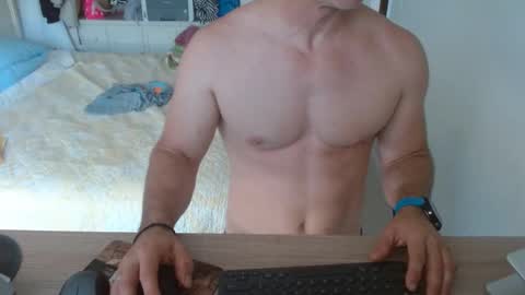 Snapshot of mitcheli chatting on 26, 2, 2025 Onlyfans  online show from 26, 2, 2025