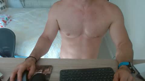 Snapshot of mitcheli chatting on 23, 10, 2025 Onlyfans  online show from 23, 10, 2025