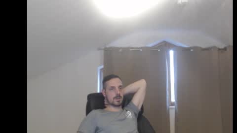 Snapshot of mitsch01 chatting on 25, 11, 2025 Mitsch online show from 25, 11, 2025