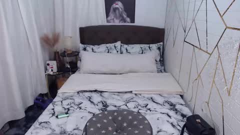 Nicahontas online show from 20, 10, 2025