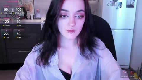Snapshot of miura_moon chatting on 8, 5, 2026 lina. online show from 8, 5, 2026