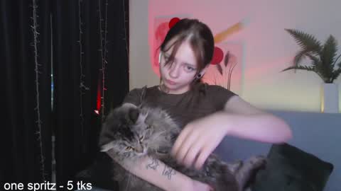 Yuka online show from 2, 2, 2025