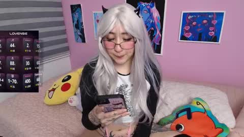  Miwa Violet  online show from 29, 9, 2025