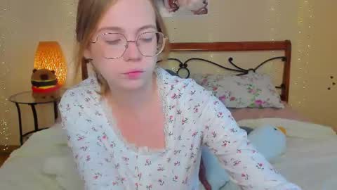 Snapshot of miya_soft chatting on 3, 7, 2026 Miya online show from 3, 7, 2026