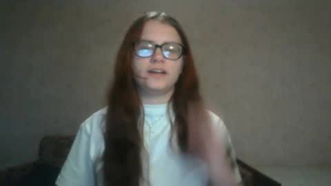Snapshot of miyabe chatting on 10, 12, 2024 Milana online show from 10, 12, 2024