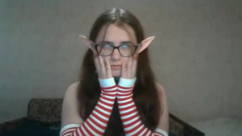 Snapshot of miyabe chatting on 13, 12, 2024 Milana online show from 13, 12, 2024