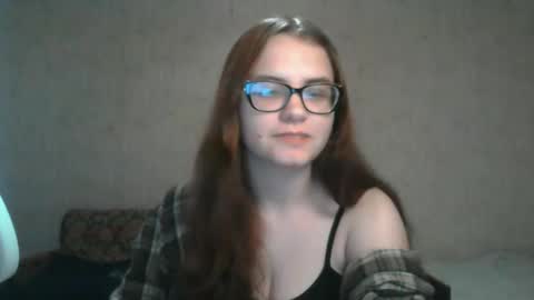Snapshot of miyabe chatting on 15, 12, 2024 Milana online show from 15, 12, 2024