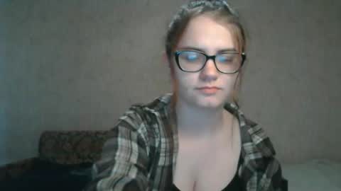 Snapshot of miyabe chatting on 15, 12, 2024 Milana online show from 15, 12, 2024
