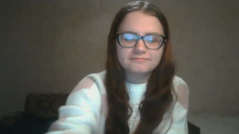Snapshot of miyabe chatting on 25, 12, 2024 Milana online show from 25, 12, 2024