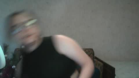 Snapshot of miyabe chatting on 3, 1, 2025 Milana online show from 3, 1, 2025
