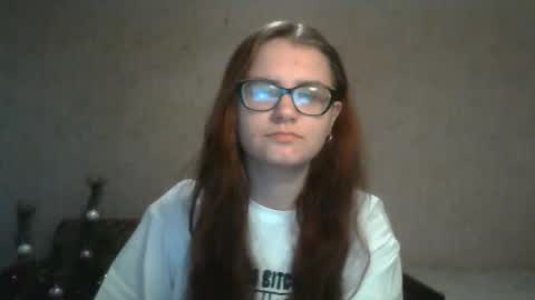 Snapshot of miyabe chatting on 9, 1, 2025 Milana online show from 9, 1, 2025