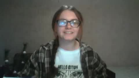 Snapshot of miyabe chatting on 11, 1, 2025 Milana online show from 11, 1, 2025