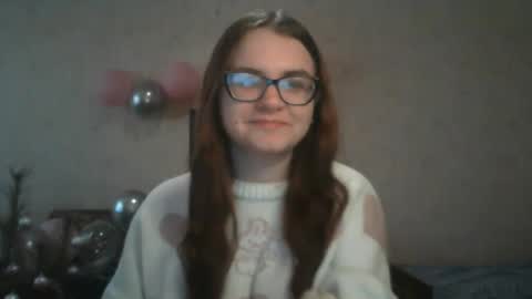 Snapshot of miyabe chatting on 16, 2, 2025 Milana online show from 16, 2, 2025