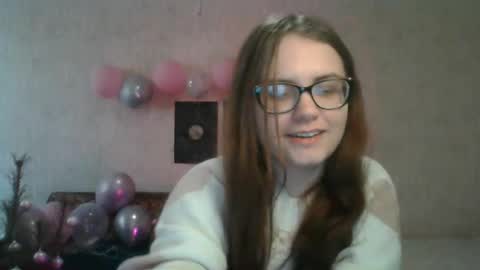 Snapshot of miyabe chatting on 22, 2, 2025 Milana online show from 22, 2, 2025