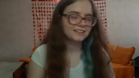 Snapshot of miyabe chatting on 23, 7, 2026 Milana online show from 23, 7, 2026