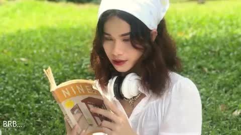 Snapshot of miyakabebe chatting on 23, 9, 2025 Miyakabebe online show from 23, 9, 2025