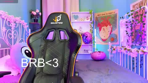 Snapshot of mizukinoyoru chatting on 22, 2, 2025 Mizuki online show from 22, 2, 2025