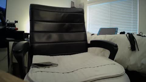 Joshua Oaks online show from 29, 9, 2025