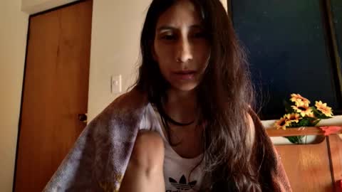 Snapshot of mli739709 chatting on 3, 10, 2025 MoonLipson online show from 3, 10, 2025