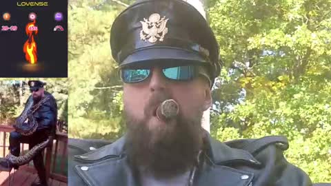 SMOKINsnakeEYEZ online show from 19, 10, 2025