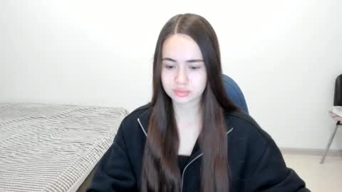 Snapshot of mmm_bananaa_ chatting on 9, 12, 2024 Beata online show from 9, 12, 2024