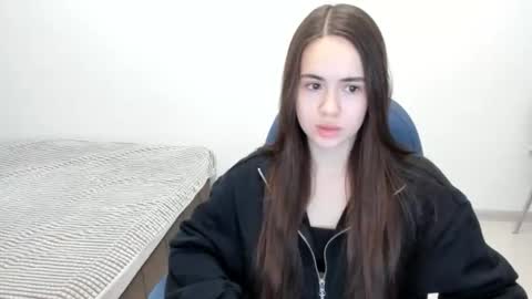 Snapshot of mmm_bananaa_ chatting on 9, 12, 2024 Beata online show from 9, 12, 2024