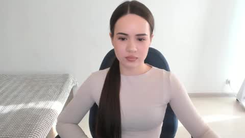 Snapshot of mmm_bananaa_ chatting on 19, 1, 2025 Beata online show from 19, 1, 2025