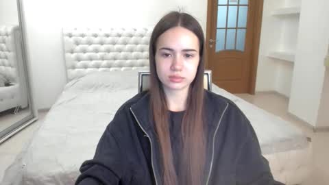 Snapshot of mmm_bananaa_ chatting on 27, 1, 2025 Beata online show from 27, 1, 2025