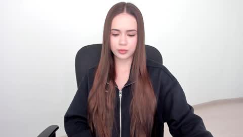 Snapshot of mmm_bananaa_ chatting on 15, 2, 2025 Beata online show from 15, 2, 2025