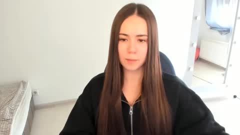 Snapshot of mmm_bananaa_ chatting on 16, 2, 2025 Beata online show from 16, 2, 2025