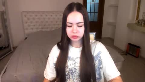 Snapshot of mmm_bananaa_ chatting on 20, 2, 2025 Beata online show from 20, 2, 2025