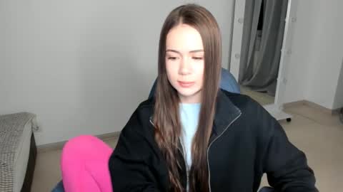 Snapshot of mmm_bananaa_ chatting on 23, 2, 2025 Beata online show from 23, 2, 2025