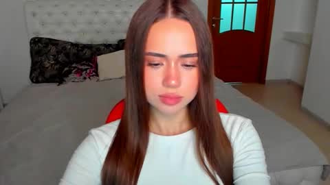 Snapshot of mmm_bananaa_ chatting on 4, 10, 2025 Beata online show from 4, 10, 2025