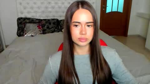 Snapshot of mmm_bananaa_ chatting on 20, 10, 2025 Beata online show from 20, 10, 2025