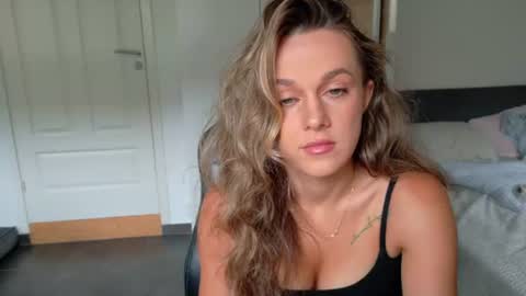 mmminnie online show from 2, 7, 2026
