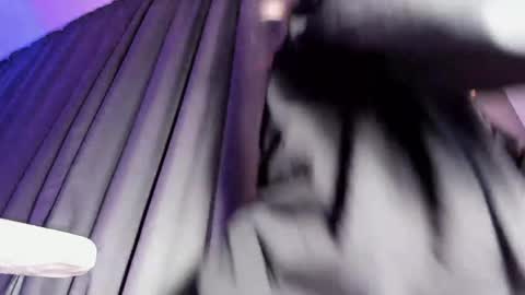 mnepohhh online show from 18, 4, 2026