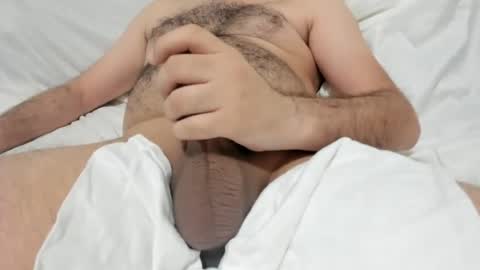 Snapshot of mo0085 chatting on 16, 7, 2026 Laith online show from 16, 7, 2026