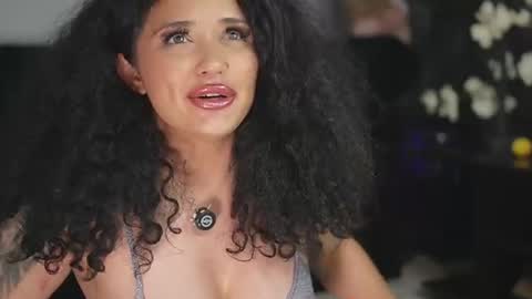 Snapshot of moan_4_you chatting on 18, 6, 2026 Ruxxx online show from 18, 6, 2026