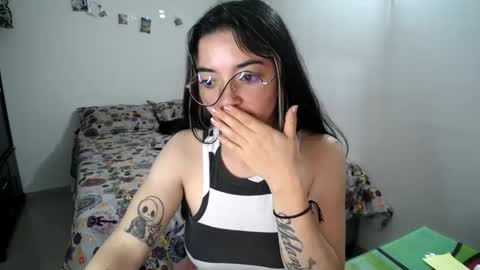 Snapshot of mocca_117 chatting on 19, 11, 2025 Sam online show from 19, 11, 2025