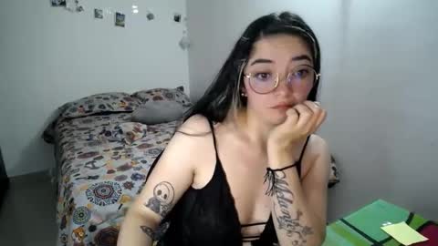 Snapshot of mocca_117 chatting on 21, 11, 2025 Sam online show from 21, 11, 2025